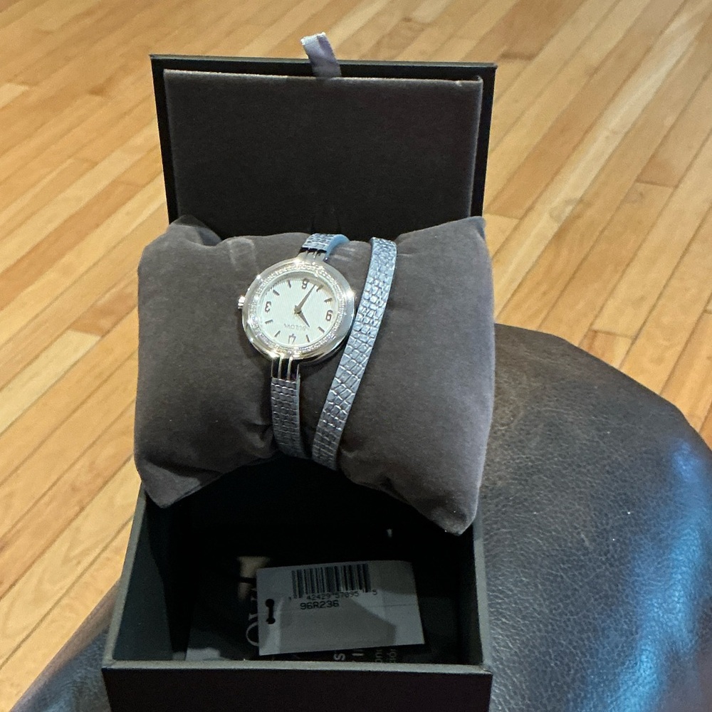 Bulova Silver Watch Diamond Bezel with Textured Strap. Brand new